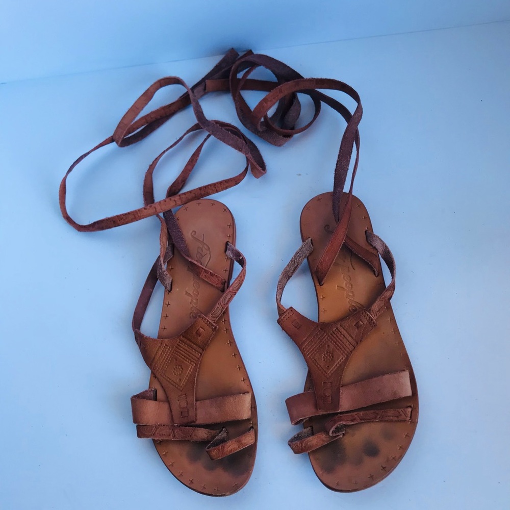 Free People Oliviera Wrap Sandals Tan - Picture 2 of 6